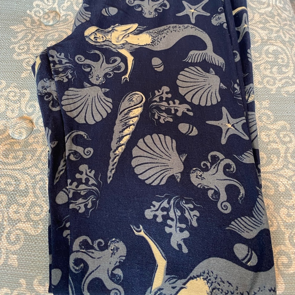 LuLaRoe Vintage Mermaid Leggings